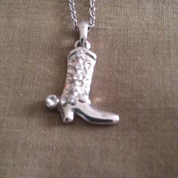 Necklace - Picture 2 of 2